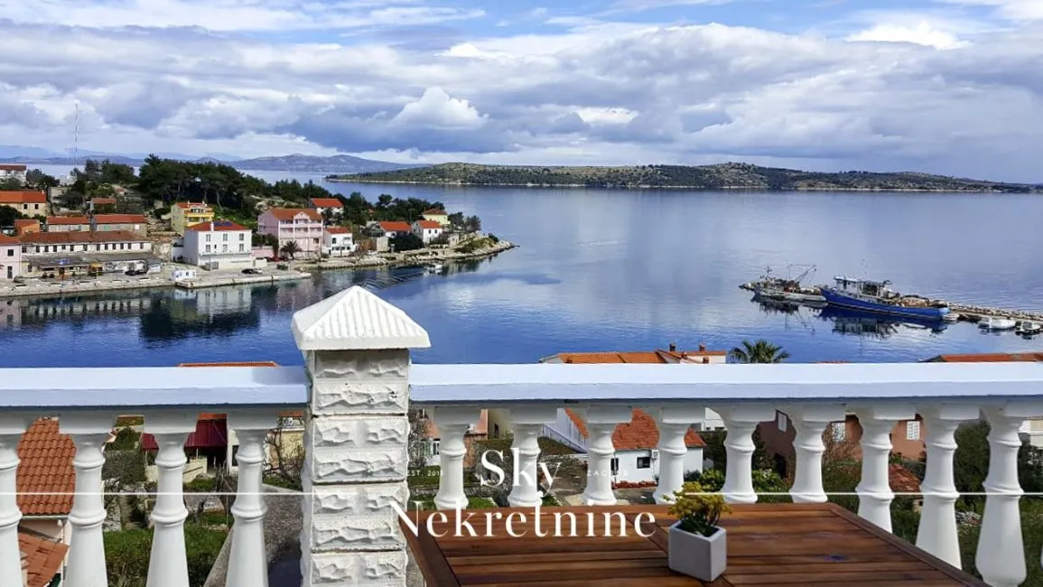 Villa For Sale - 23281 Dugi otok HR Image 1