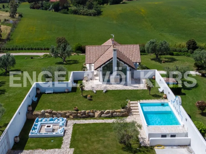 Villa For Sale - 01014 Montalto di Castro (VT) IT Image 1